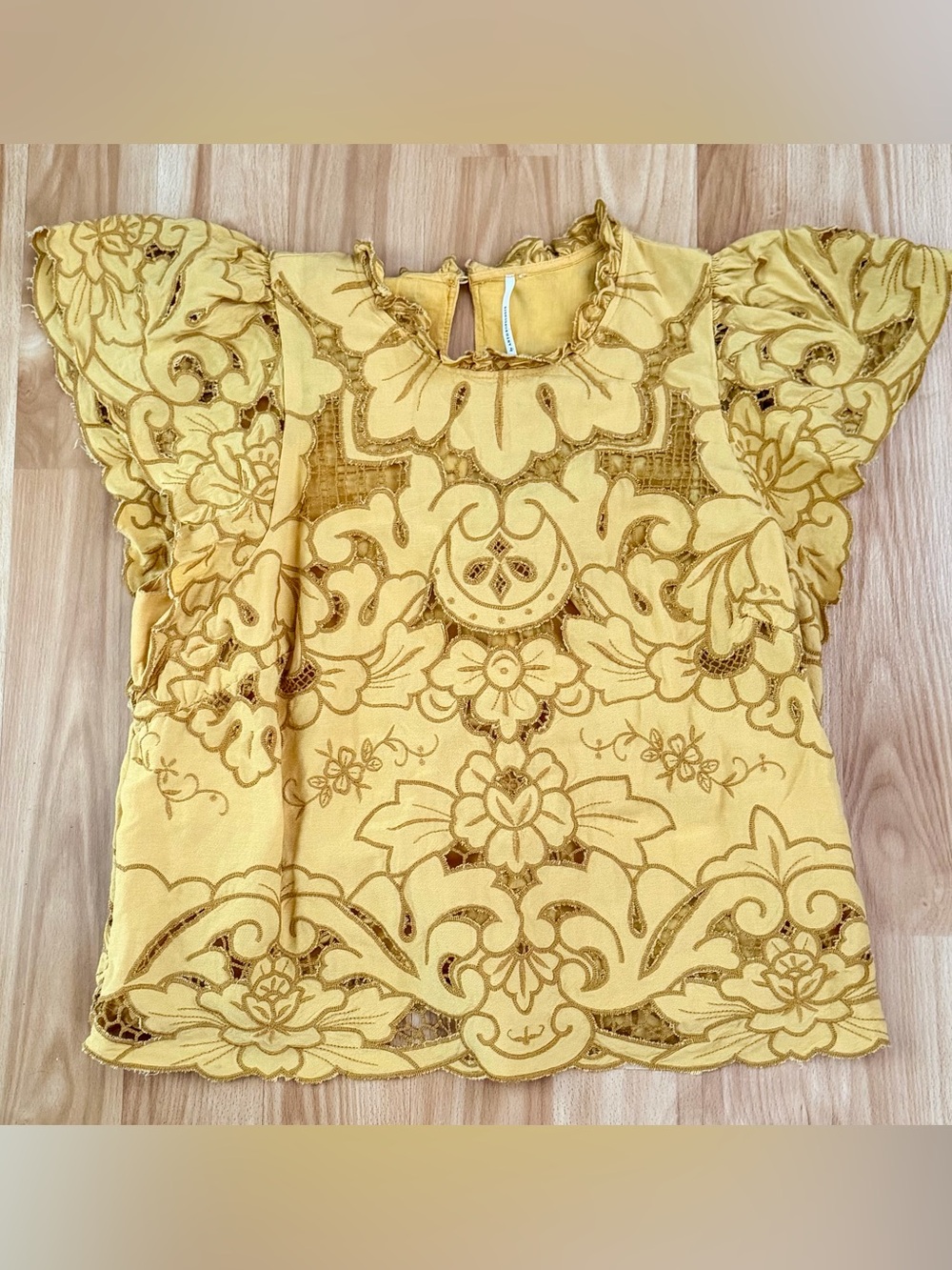 Anthropologie Lainie Yellow Flutter-Sleeve Blouse